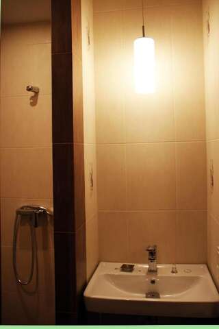 Гостевой дом Usadba Legenda Sosny Двухместный номер с 1 кроватью и собственной ванной комнатой-13